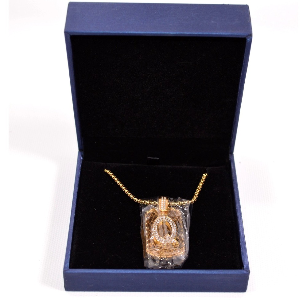 ETEVON Initial Necklace Gold Plated Pendant Necklace "Q" New 24"